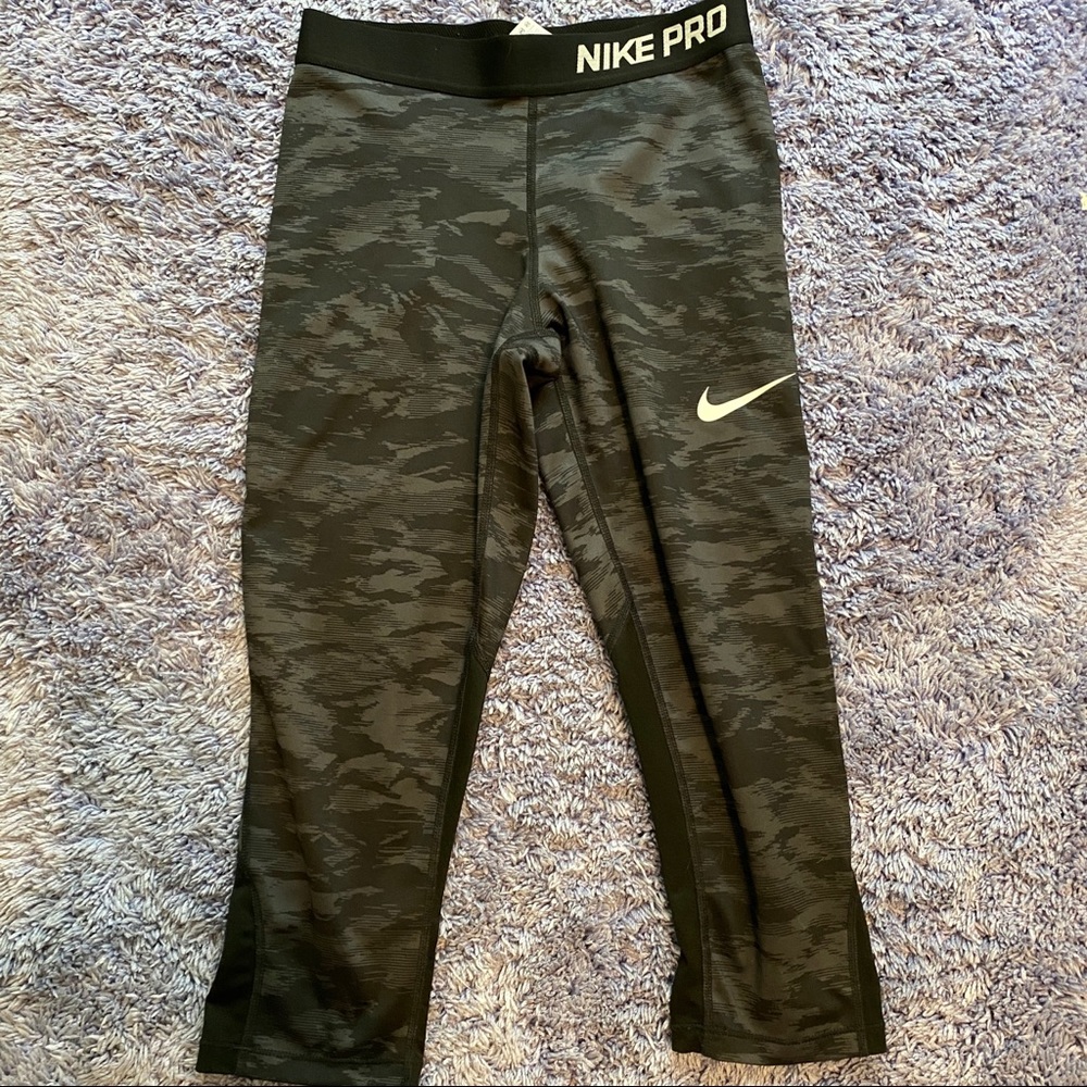 kids nike pro capris